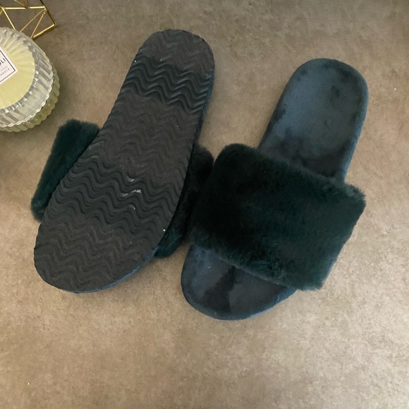 Emerald Green Fluffy Slides - Picture 2 of 2